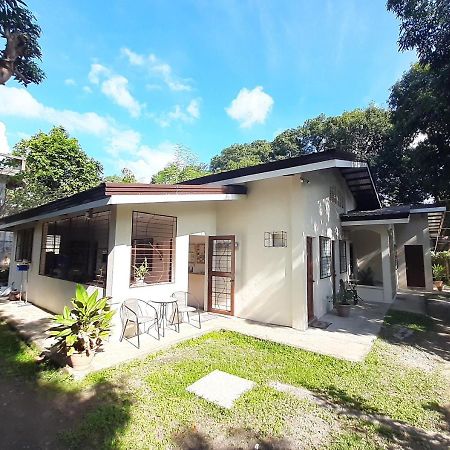 Ese House Hotell Dumaguete City Exteriör bild