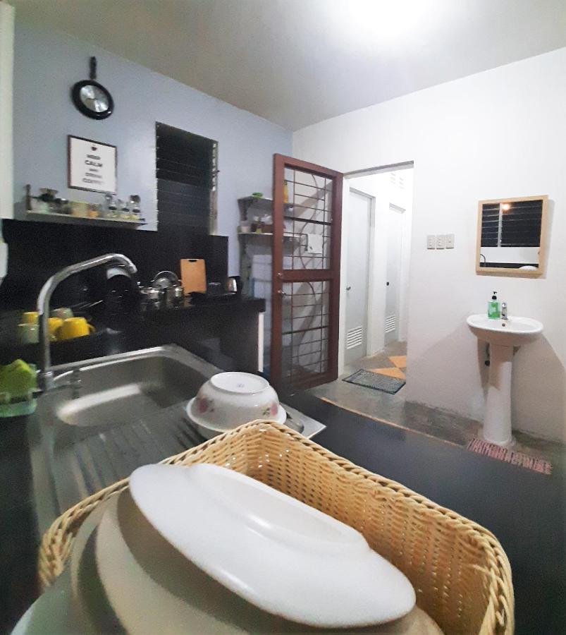 Ese House Hotell Dumaguete City Exteriör bild